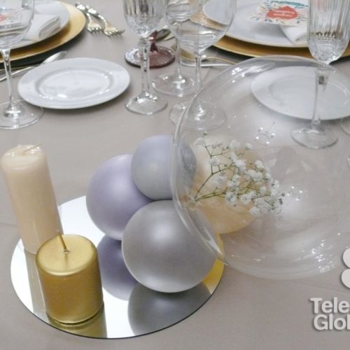 Centros mesa globo con paniculata para boda en El Campillo Altura